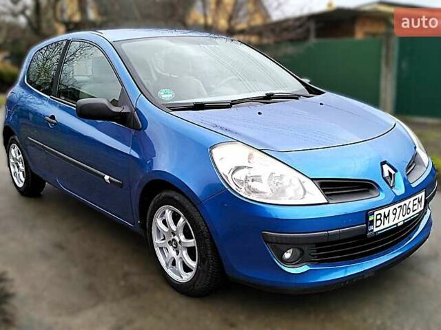 Синий Рено Клио, объемом двигателя 1.15 л и пробегом 258 тыс. км за 3700 $, фото 2 на Automoto.ua