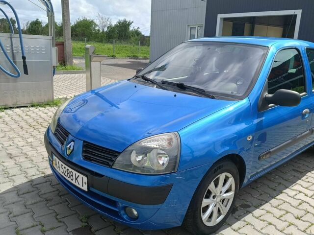 Синий Рено Клио, объемом двигателя 1.4 л и пробегом 278 тыс. км за 3300 $, фото 3 на Automoto.ua
