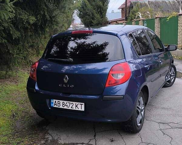 Синий Рено Клио, объемом двигателя 1.6 л и пробегом 132 тыс. км за 6500 $, фото 4 на Automoto.ua