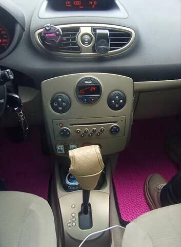 Синий Рено Клио, объемом двигателя 1.6 л и пробегом 132 тыс. км за 6500 $, фото 8 на Automoto.ua