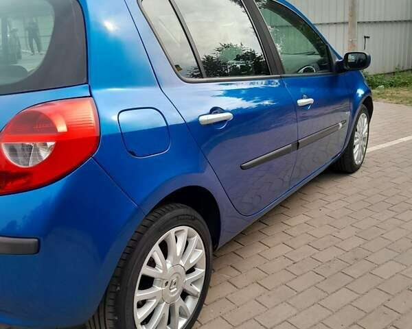 Синий Рено Клио, объемом двигателя 1.6 л и пробегом 181 тыс. км за 6100 $, фото 8 на Automoto.ua