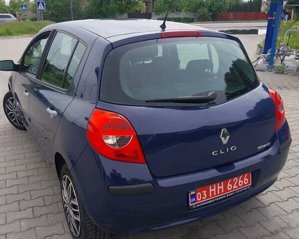 Синій Рено Кліо, об'ємом двигуна 1.6 л та пробігом 141 тис. км за 4650 $, фото 9 на Automoto.ua