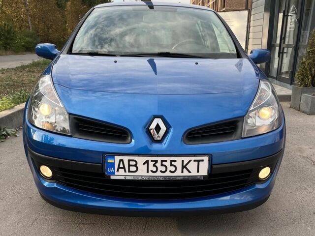 Синий Рено Клио, объемом двигателя 0 л и пробегом 206 тыс. км за 5200 $, фото 8 на Automoto.ua