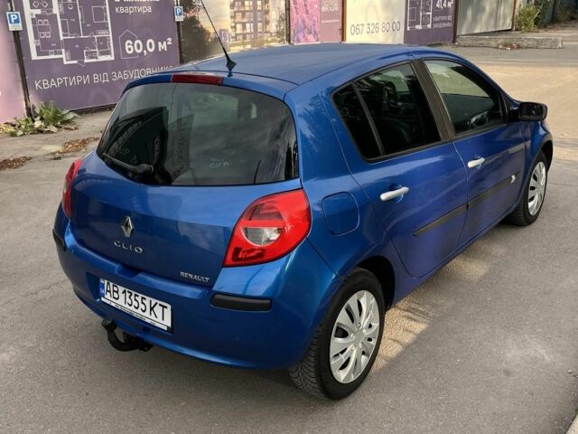 Синий Рено Клио, объемом двигателя 0 л и пробегом 206 тыс. км за 5200 $, фото 5 на Automoto.ua