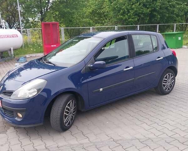 Синій Рено Кліо, об'ємом двигуна 1.6 л та пробігом 141 тис. км за 4650 $, фото 5 на Automoto.ua