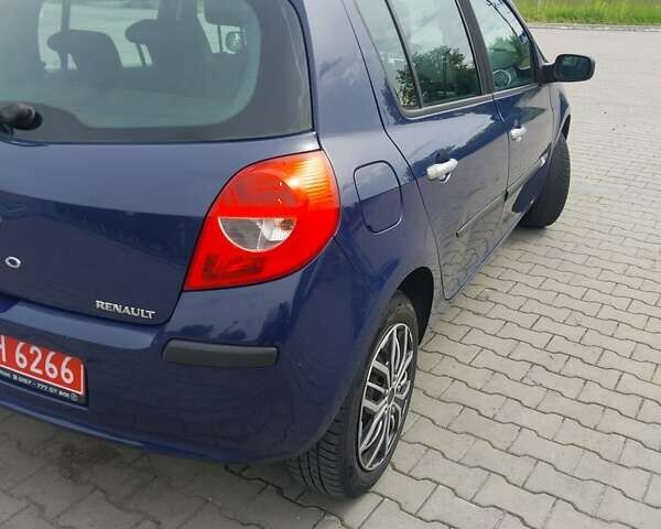 Синій Рено Кліо, об'ємом двигуна 1.6 л та пробігом 141 тис. км за 4650 $, фото 14 на Automoto.ua
