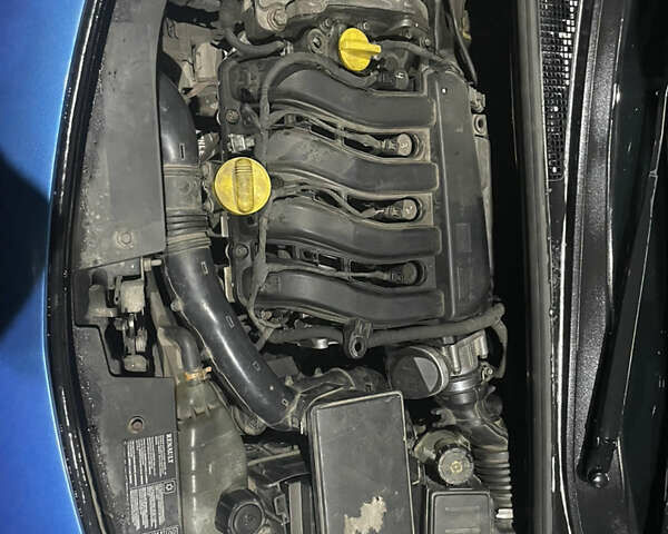 Рено Клио 2006 в Пирятине на Automoto.ua Синий Рено Клио, объемом двигателя 1.6 л и пробегом 198 тыс. км за 4700 $, фото 14 на Automoto.ua
