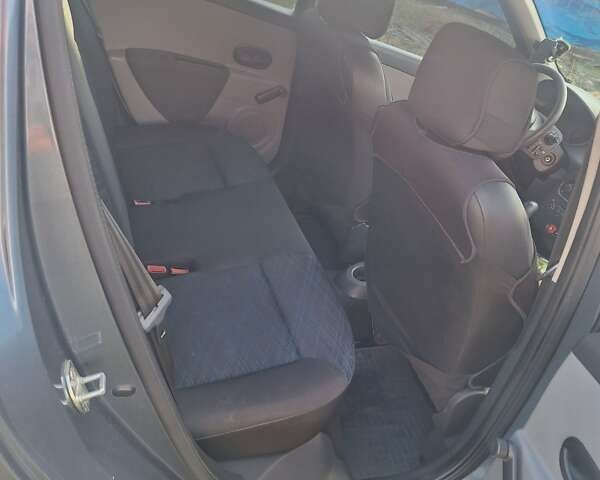Синий Рено Клио, объемом двигателя 1.39 л и пробегом 140 тыс. км за 4300 $, фото 3 на Automoto.ua