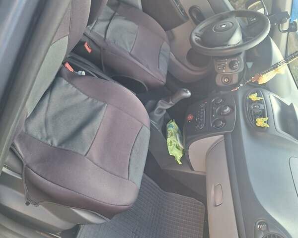 Синий Рено Клио, объемом двигателя 1.39 л и пробегом 140 тыс. км за 4300 $, фото 4 на Automoto.ua