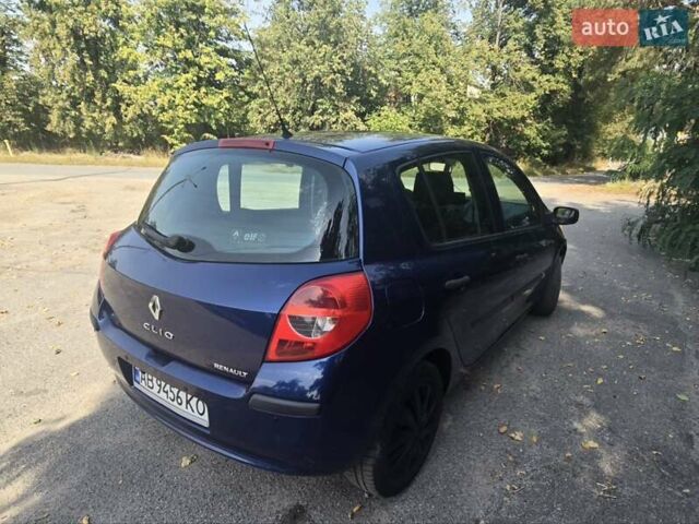 Синий Рено Клио, объемом двигателя 1.2 л и пробегом 250 тыс. км за 4000 $, фото 6 на Automoto.ua