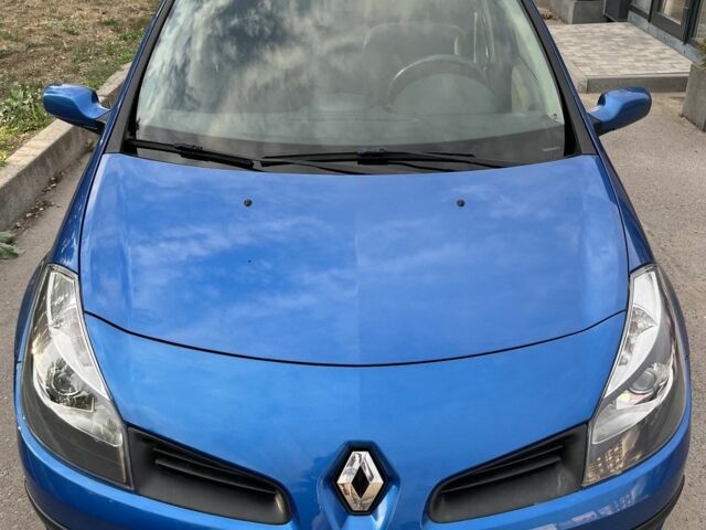 Синий Рено Клио, объемом двигателя 0 л и пробегом 206 тыс. км за 5200 $, фото 7 на Automoto.ua