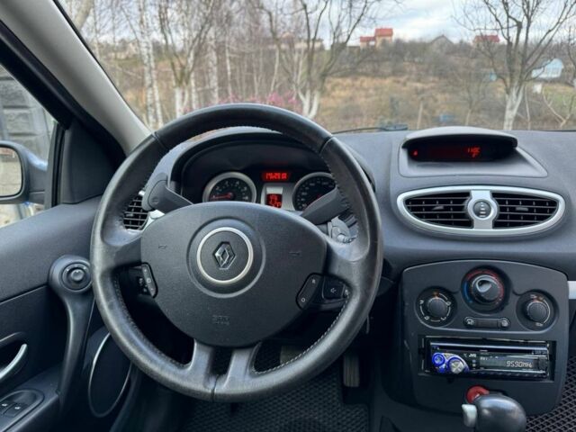 Синій Рено Кліо, об'ємом двигуна 1.6 л та пробігом 148 тис. км за 6100 $, фото 5 на Automoto.ua