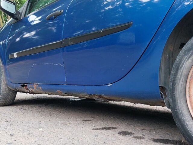 Синій Рено Кліо, об'ємом двигуна 1.5 л та пробігом 219 тис. км за 1700 $, фото 8 на Automoto.ua