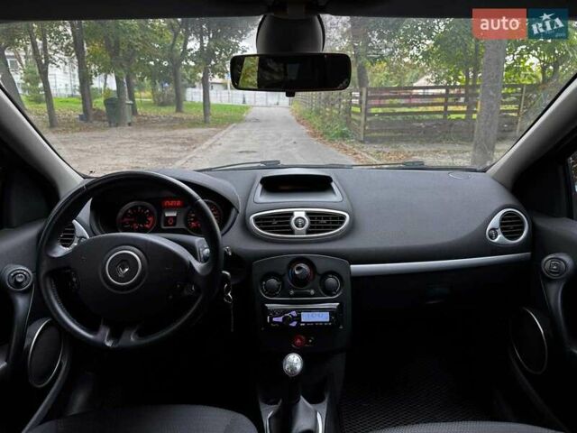 Синій Рено Кліо, об'ємом двигуна 1.5 л та пробігом 192 тис. км за 4490 $, фото 26 на Automoto.ua