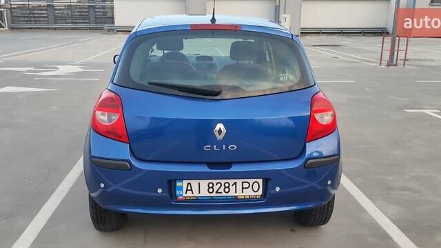 Синий Рено Клио, объемом двигателя 1.15 л и пробегом 125 тыс. км за 4700 $, фото 4 на Automoto.ua