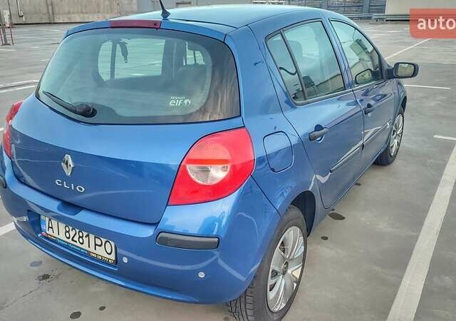 Синий Рено Клио, объемом двигателя 1.15 л и пробегом 125 тыс. км за 4700 $, фото 5 на Automoto.ua