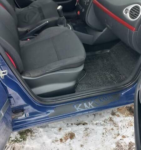 Синий Рено Клио, объемом двигателя 1.15 л и пробегом 145 тыс. км за 3850 $, фото 7 на Automoto.ua