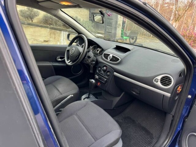 Синій Рено Кліо, об'ємом двигуна 1.6 л та пробігом 148 тис. км за 6100 $, фото 4 на Automoto.ua