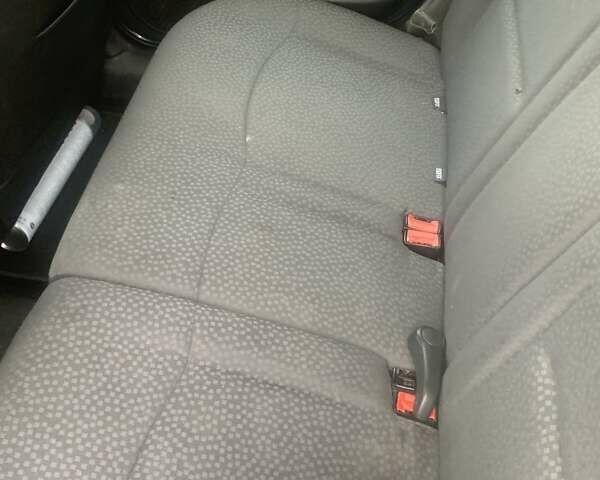 Синий Рено Клио, объемом двигателя 1.2 л и пробегом 222 тыс. км за 3200 $, фото 3 на Automoto.ua