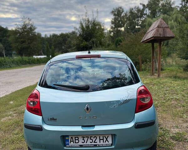 Синій Рено Кліо, об'ємом двигуна 1.15 л та пробігом 174 тис. км за 4000 $, фото 3 на Automoto.ua
