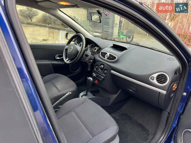 Синій Рено Кліо, об'ємом двигуна 1.6 л та пробігом 148 тис. км за 6100 $, фото 11 на Automoto.ua