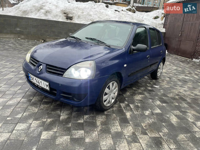 Синий Рено Клио, объемом двигателя 1.15 л и пробегом 240 тыс. км за 3250 $, фото 7 на Automoto.ua