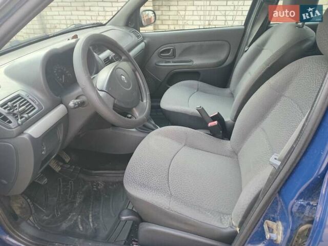 Синий Рено Клио, объемом двигателя 1.15 л и пробегом 295 тыс. км за 3950 $, фото 8 на Automoto.ua