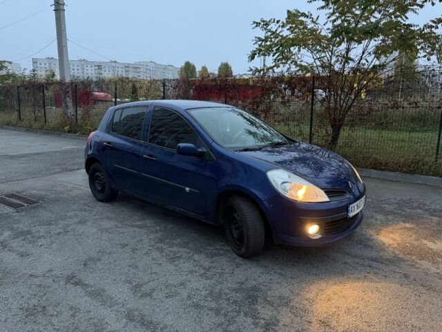 Синій Рено Кліо, об'ємом двигуна 1.4 л та пробігом 120 тис. км за 3650 $, фото 4 на Automoto.ua
