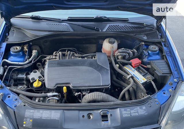 Синій Рено Кліо, об'ємом двигуна 1.15 л та пробігом 137 тис. км за 4650 $, фото 11 на Automoto.ua