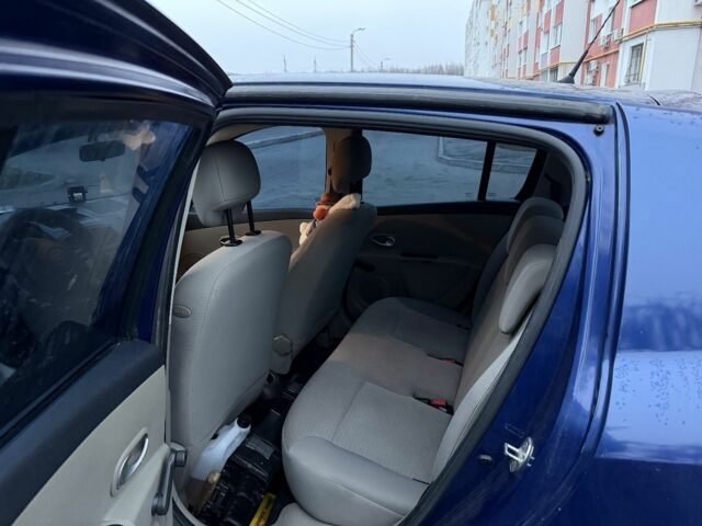 Синій Рено Кліо, об'ємом двигуна 1.4 л та пробігом 120 тис. км за 3650 $, фото 3 на Automoto.ua