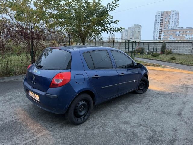 Синій Рено Кліо, об'ємом двигуна 1.4 л та пробігом 120 тис. км за 3650 $, фото 7 на Automoto.ua