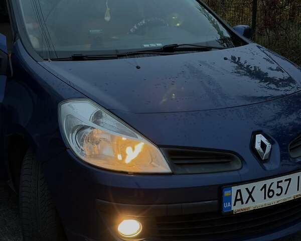 Синій Рено Кліо, об'ємом двигуна 1.39 л та пробігом 120 тис. км за 3650 $, фото 1 на Automoto.ua