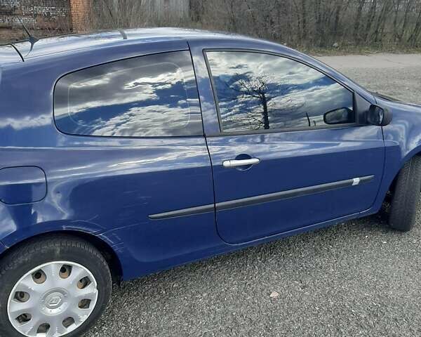 Синій Рено Кліо, об'ємом двигуна 1.15 л та пробігом 163 тис. км за 3500 $, фото 4 на Automoto.ua