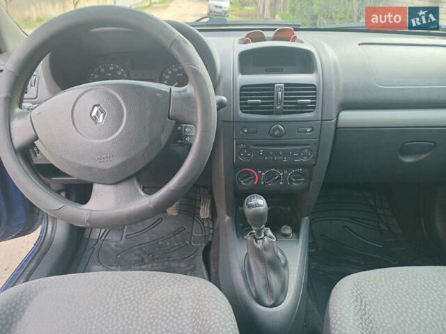 Синий Рено Клио, объемом двигателя 1.2 л и пробегом 299 тыс. км за 2999 $, фото 11 на Automoto.ua