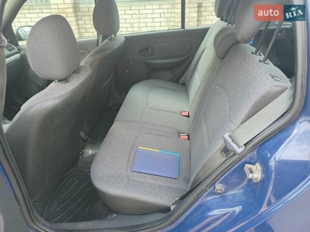 Синий Рено Клио, объемом двигателя 1.15 л и пробегом 295 тыс. км за 3950 $, фото 9 на Automoto.ua