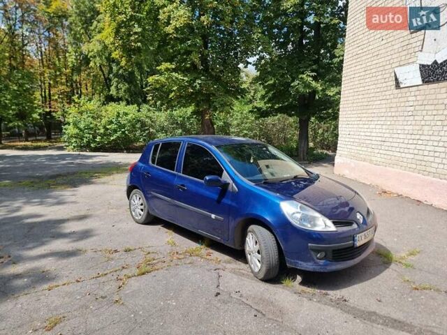 Синий Рено Клио, объемом двигателя 1.39 л и пробегом 118 тыс. км за 4100 $, фото 5 на Automoto.ua