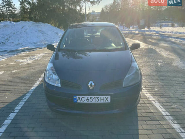 Синий Рено Клио, объемом двигателя 1.2 л и пробегом 222 тыс. км за 3800 $, фото 14 на Automoto.ua