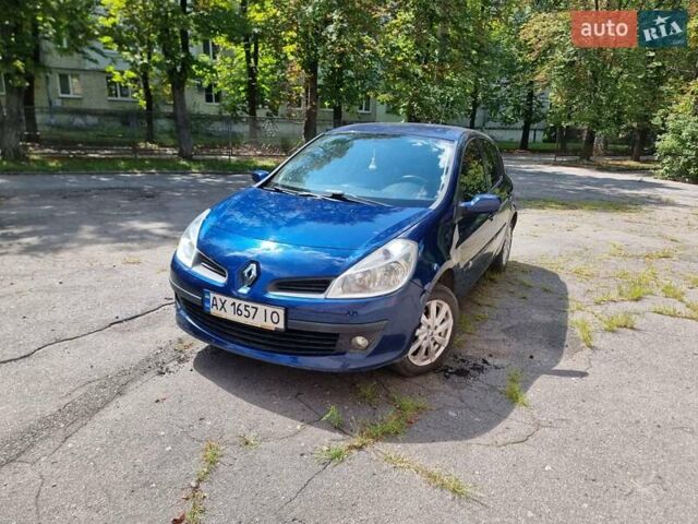 Синий Рено Клио, объемом двигателя 1.39 л и пробегом 116 тыс. км за 4500 $, фото 1 на Automoto.ua