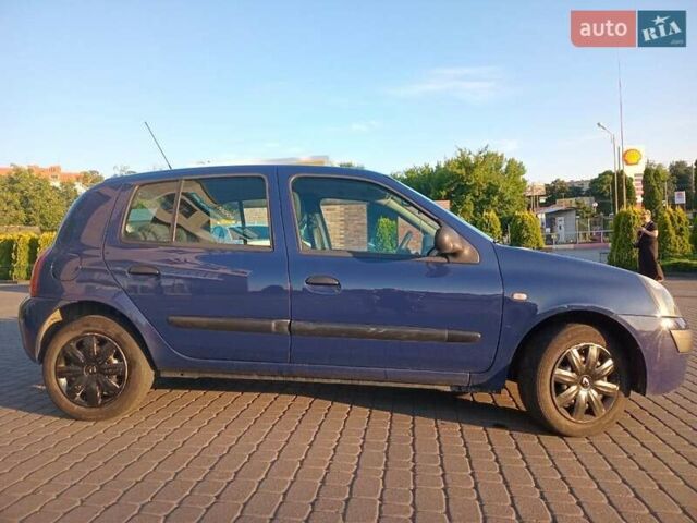 Синий Рено Клио, объемом двигателя 1.15 л и пробегом 299 тыс. км за 4350 $, фото 11 на Automoto.ua