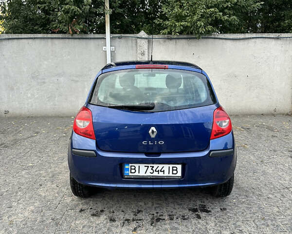 Синий Рено Клио, объемом двигателя 1.15 л и пробегом 224 тыс. км за 3600 $, фото 3 на Automoto.ua