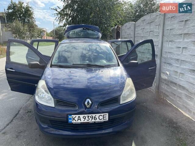 Синий Рено Клио, объемом двигателя 1.2 л и пробегом 172 тыс. км за 4600 $, фото 1 на Automoto.ua
