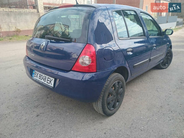 Синий Рено Клио, объемом двигателя 1.2 л и пробегом 299 тыс. км за 2999 $, фото 3 на Automoto.ua