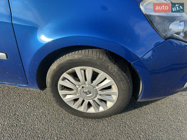Синий Рено Клио, объемом двигателя 1.15 л и пробегом 195 тыс. км за 4900 $, фото 2 на Automoto.ua