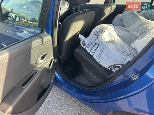 Синий Рено Клио, объемом двигателя 1.15 л и пробегом 195 тыс. км за 4900 $, фото 20 на Automoto.ua