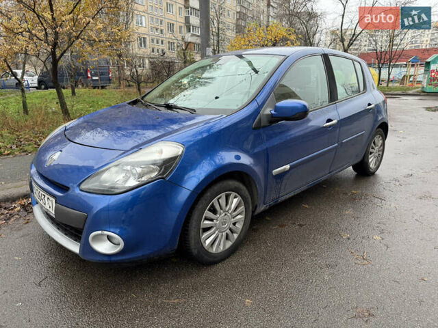 Синий Рено Клио, объемом двигателя 1.2 л и пробегом 195 тыс. км за 4900 $, фото 1 на Automoto.ua