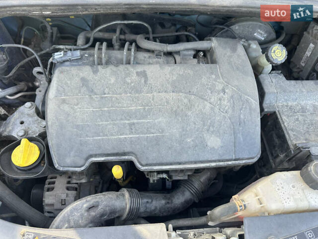 Синий Рено Клио, объемом двигателя 1.15 л и пробегом 195 тыс. км за 4900 $, фото 29 на Automoto.ua