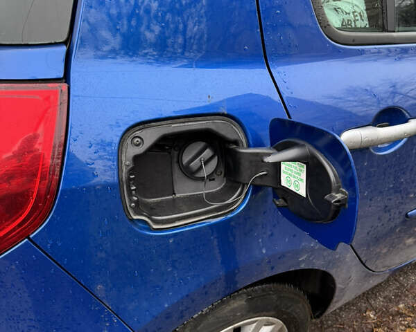 Синий Рено Клио, объемом двигателя 1.2 л и пробегом 195 тыс. км за 4900 $, фото 9 на Automoto.ua