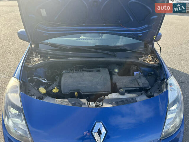 Синий Рено Клио, объемом двигателя 1.15 л и пробегом 195 тыс. км за 4900 $, фото 27 на Automoto.ua