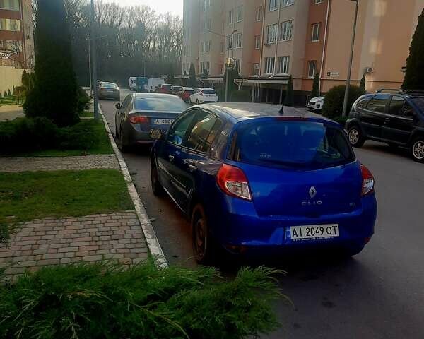 Синий Рено Клио, объемом двигателя 1.46 л и пробегом 272 тыс. км за 5500 $, фото 2 на Automoto.ua