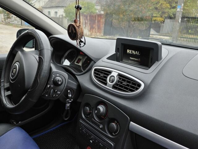 Синий Рено Клио, объемом двигателя 1.1 л и пробегом 179 тыс. км за 5600 $, фото 10 на Automoto.ua